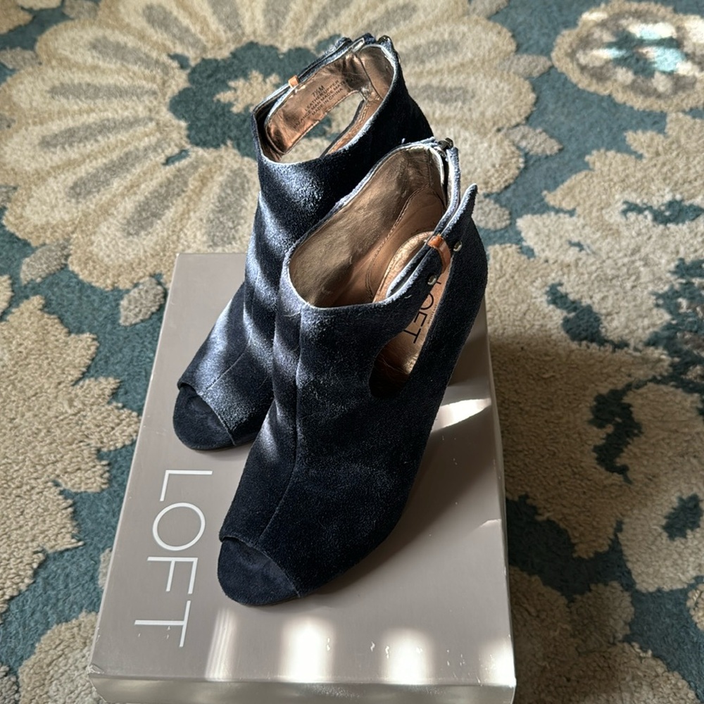 Ann Taylor Loft Suede Bootie